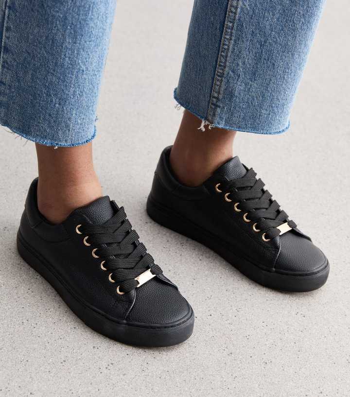 black trainers