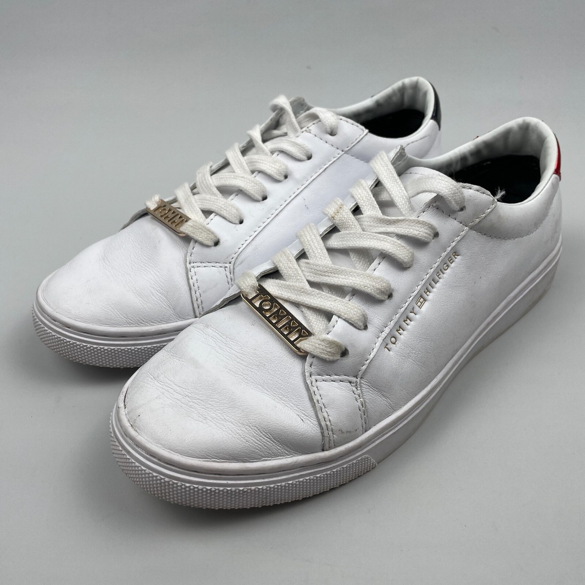 tommy hilfiger sneakers