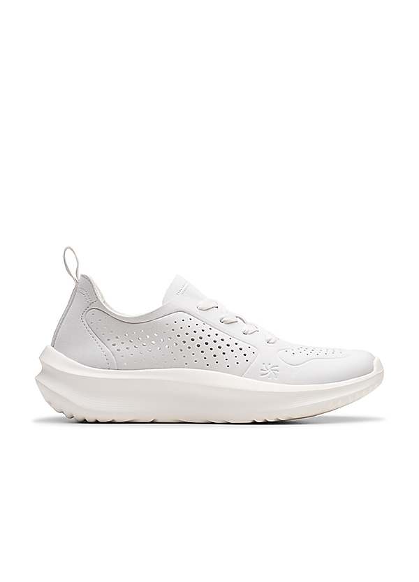 clarks trainers